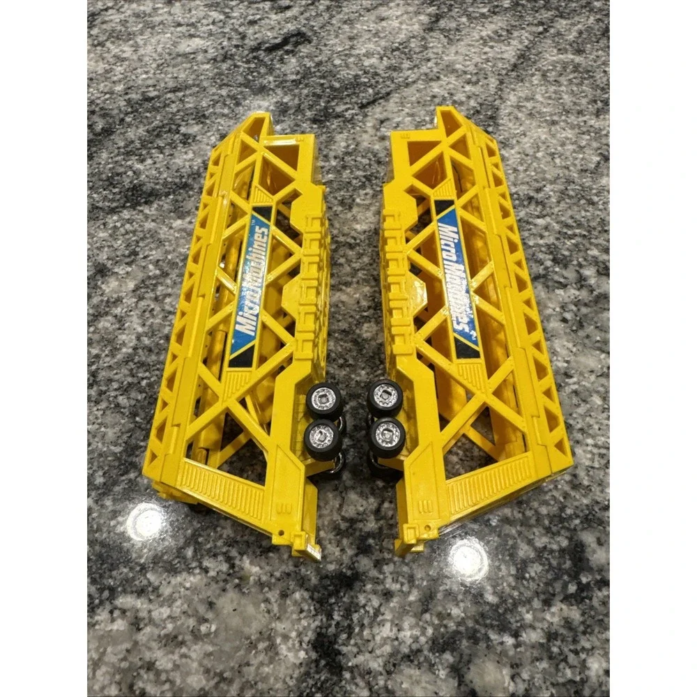 Galoob Micro‎ Machines 2 Big Rig Hauler Car Carrier Yellow Trailer Enclosed